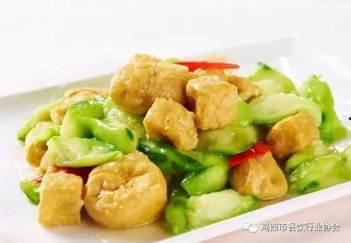 小度小米和田瓜一起吃吗,小度、小米和田瓜的美食之旅