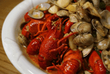 吃龙虾看吃瓜,一场味蕾与娱乐的盛宴