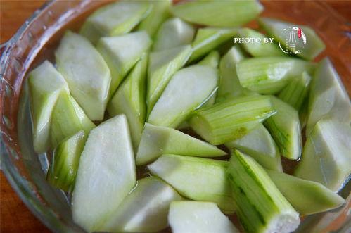 烧火吃瓜,夏日里的温馨时光