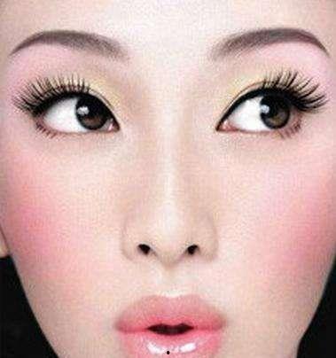 腮红吃瓜测评,吃瓜测评带你领略美妆新风尚  第1张