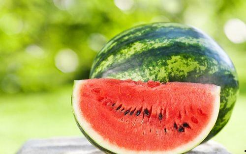 津酱吃瓜乐,揭秘娱乐圈那些不为人知的幕后故事