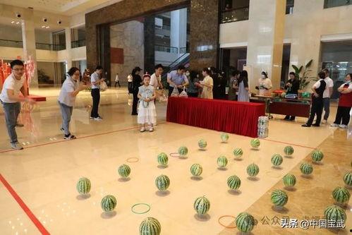 集体吃瓜,揭秘网络时代的社交狂欢现象