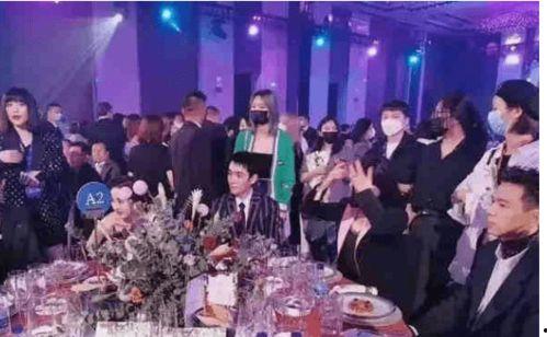 王源李现吃瓜,娱乐圈新瓜爆不停  第3张